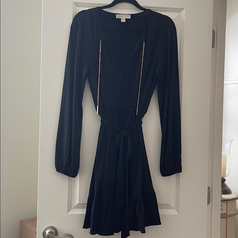 MICHAEL KORS Long-Sleeve Black Tie-Waist Dress with Gold chain detail